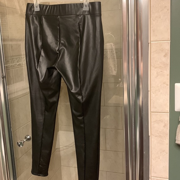 Pair of Loft pleather leather pants - Picture 6 of 6